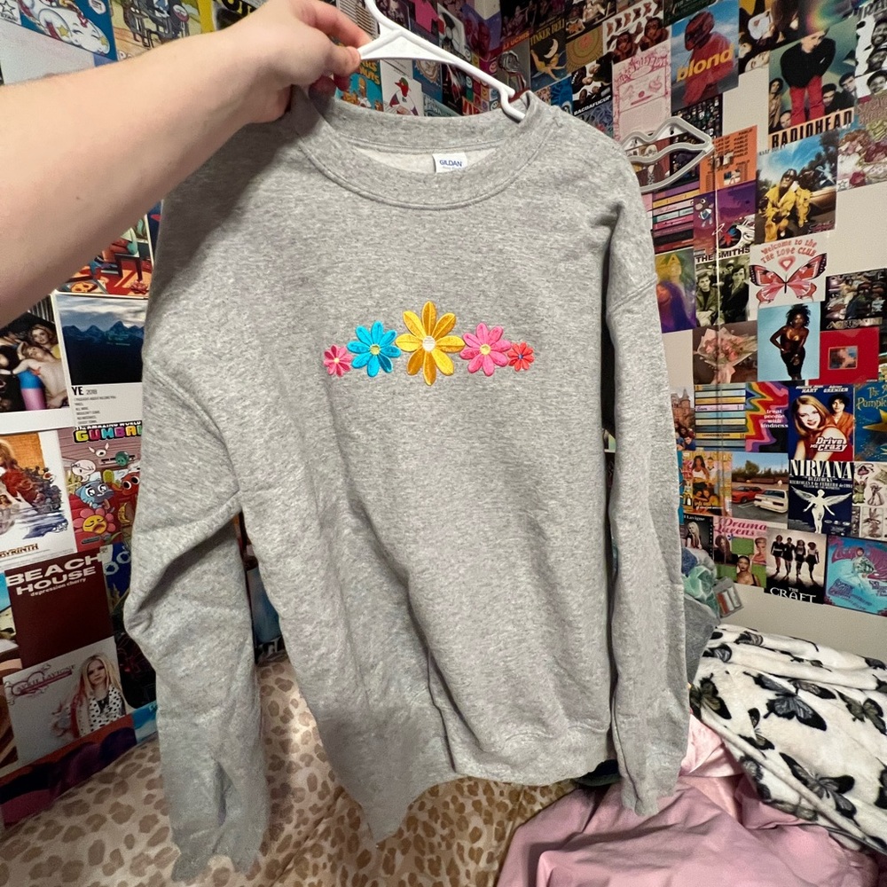 crew neck